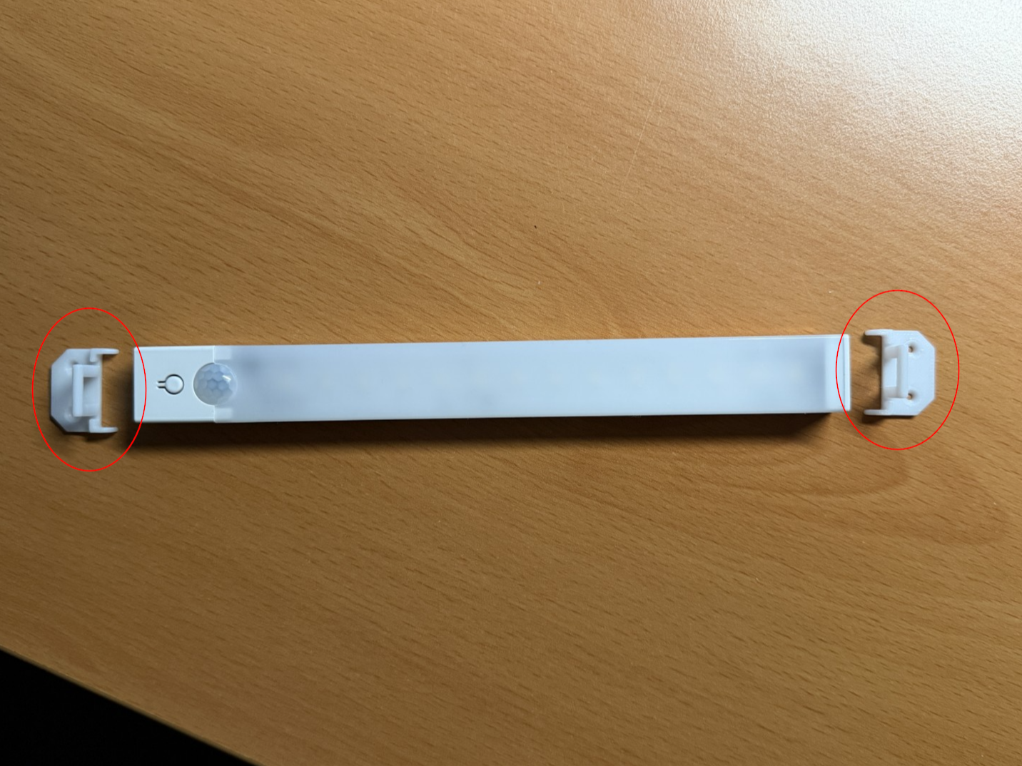 Miniatura 1 do modelo 3D Motion Sensor LED Light Bar Mounting Brackets