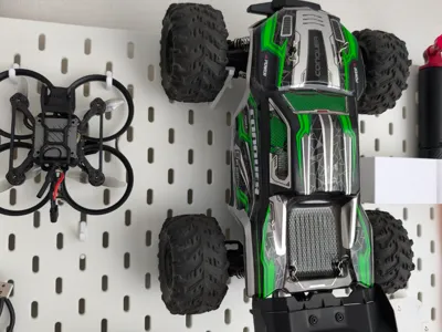RC car skadis holder