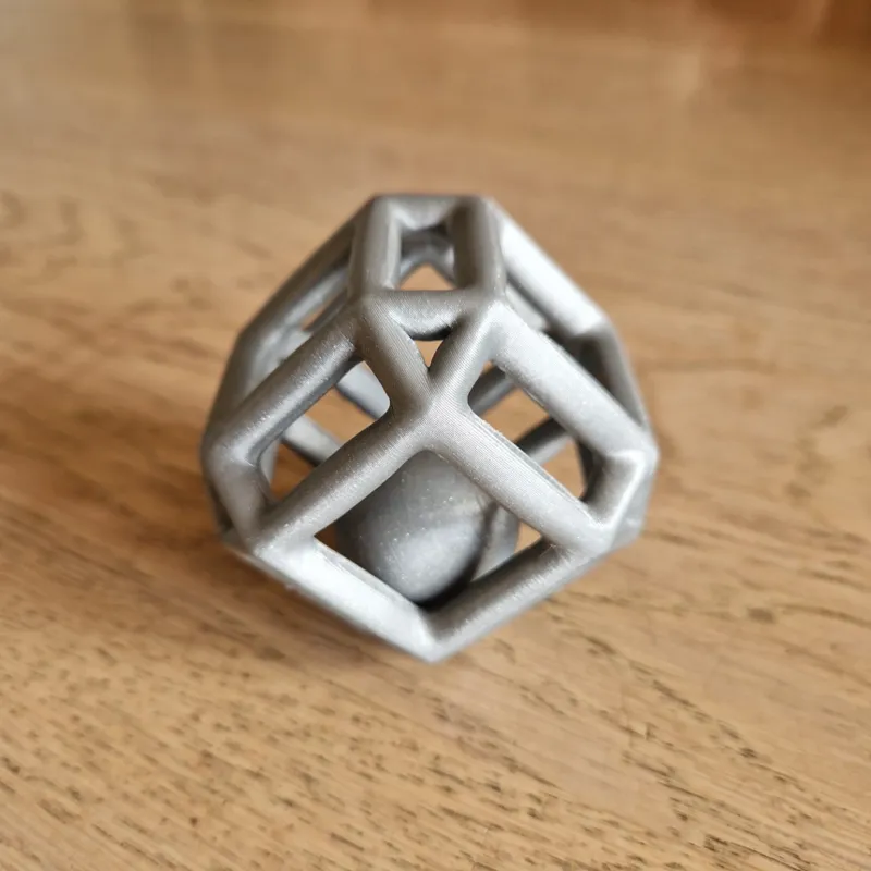 Fidget torture test - Ball locked in lattice cube