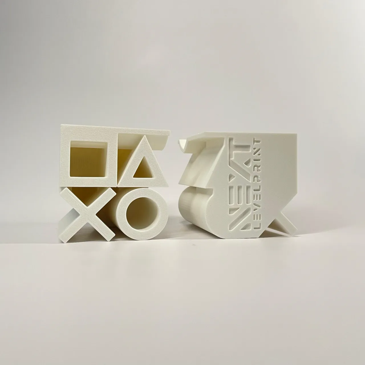 PS5 Controller Stand view 3