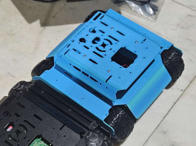 UGV Rover Chassis 4x6 (Original by Waveshare)