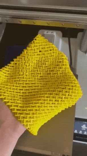 Flexi Fabric Fidget (Print in Place!) view 3