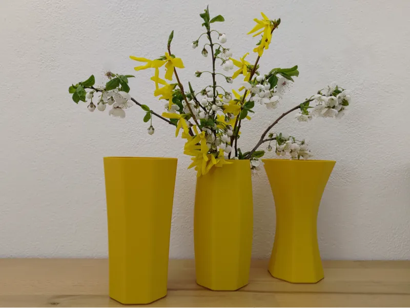 Octa . Vase