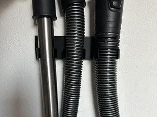 Wandhalterung für Schlauch von Vivenso Staubsauger