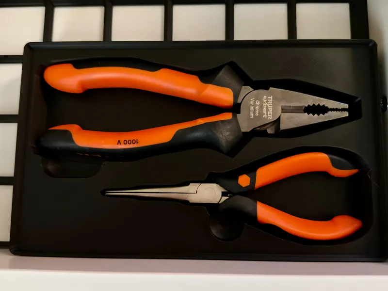 Gridfinity dual pliers (long nose & regular)