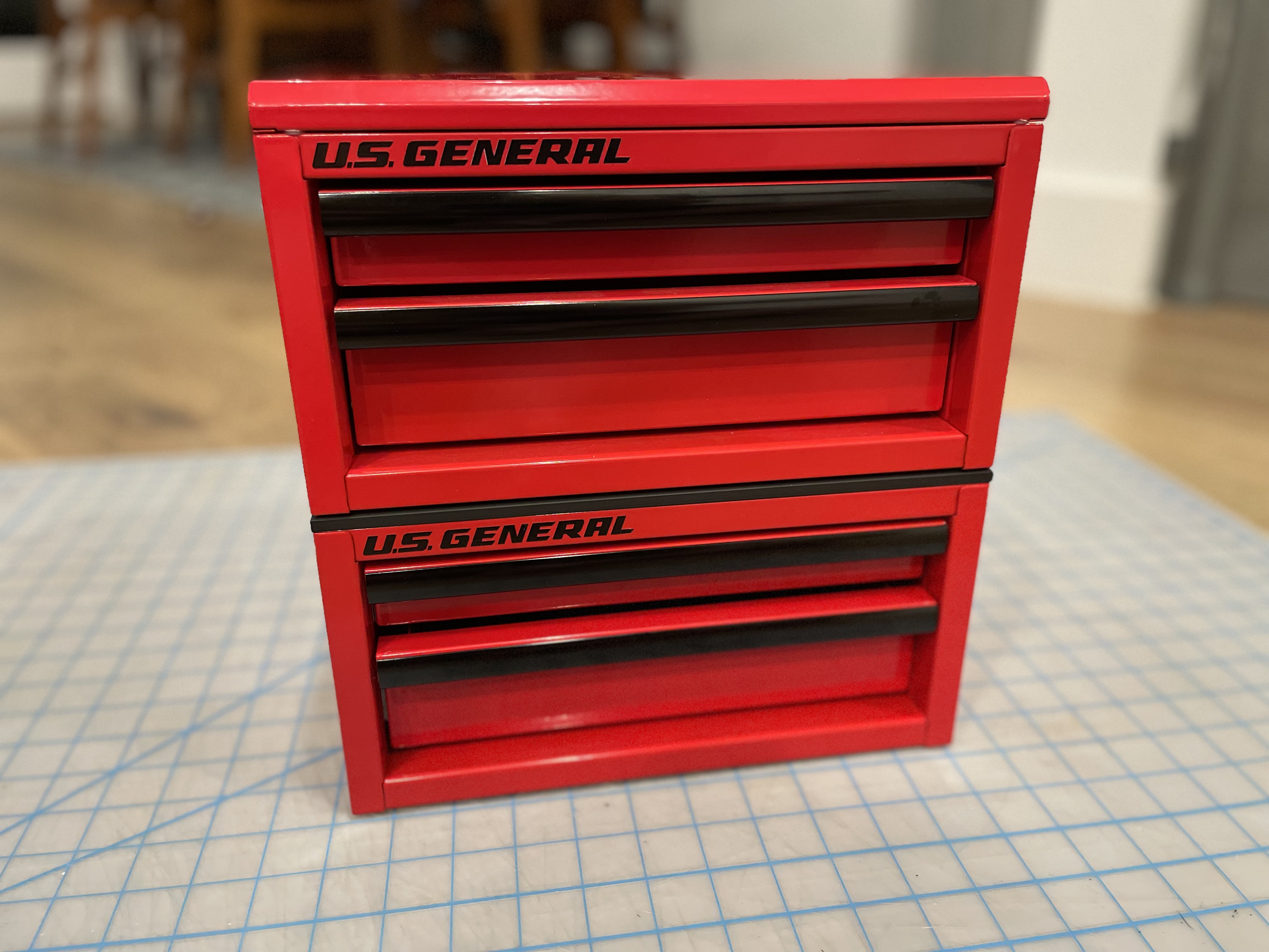 Miniatura 1 do modelo 3D Mini Toolbox Stacking Adapter (Harbor Freight)