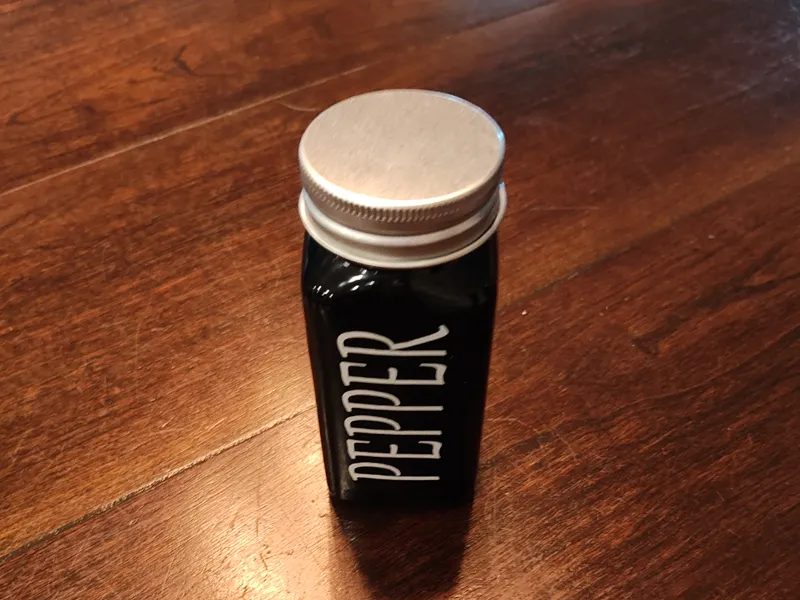 Pepper puzzle
