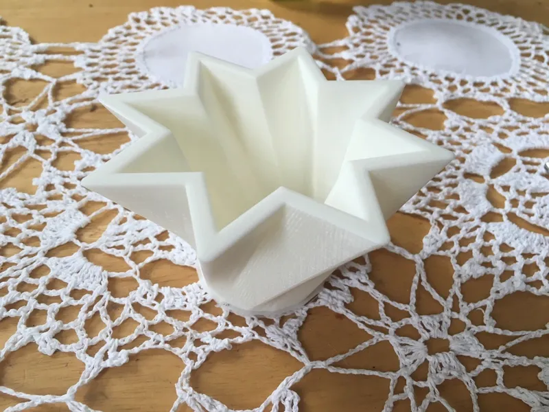Star shaped container bowl