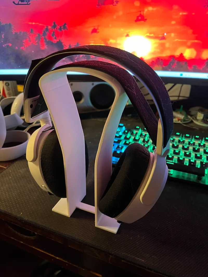 Headphone holder