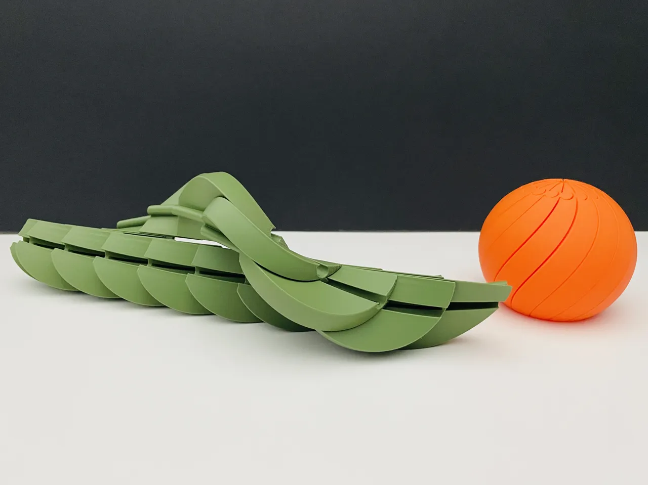 Twisty Fidget Ball view 4