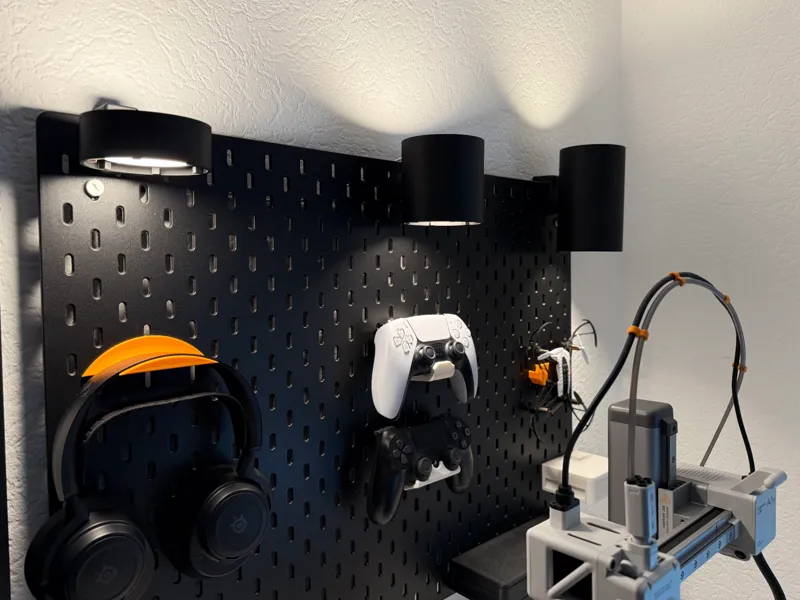 Skadis Lamp (IKEA MITTLED or LED-Kit 001)