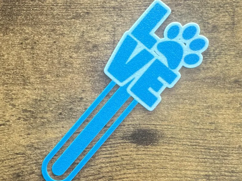Love bookmark with cat paw