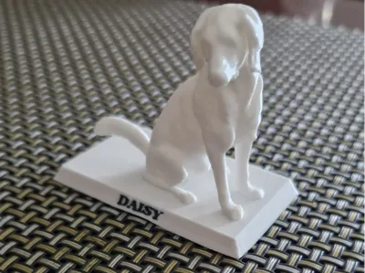 Golden Retriever Model with Name Stand