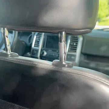 Letrero o emblema decorativo: Improved Removable Headrest Hook — vista de referencia 3