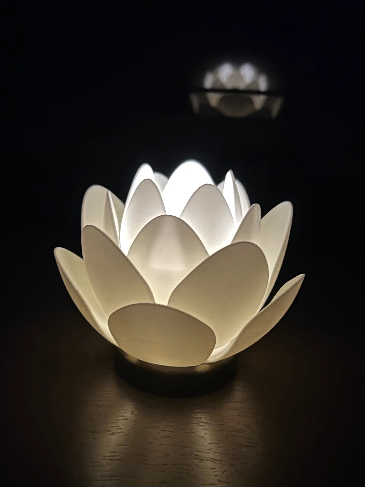 Lotus Flower Tea Light Lamp view 2