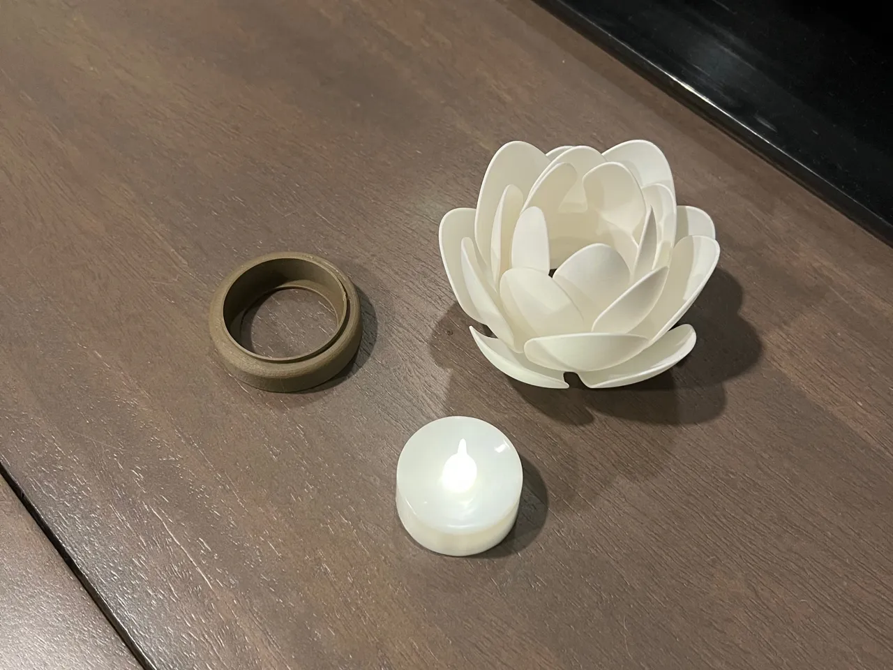 Lotus Flower Tea Light Lamp view 3