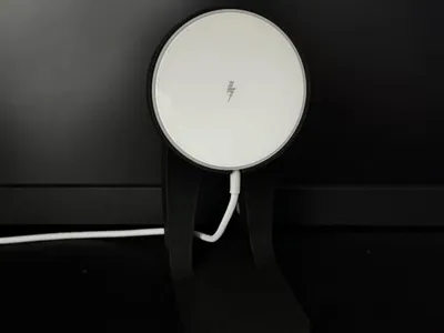Apple Magsafe charger phone stand 
