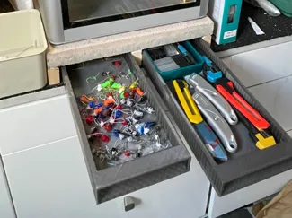 Drawers for poop + tools for self-made riser