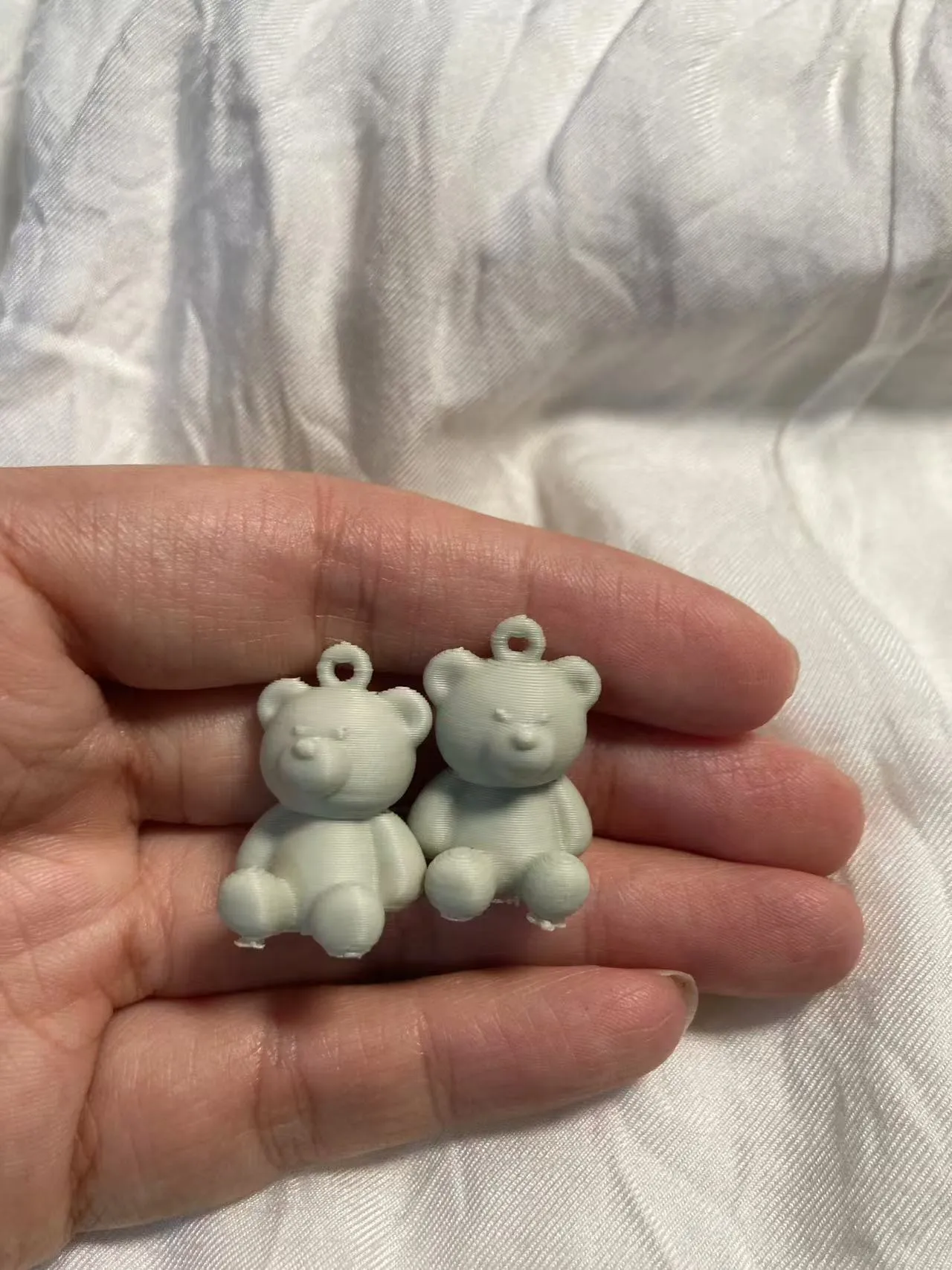 立体坐姿小熊耳环 view 2