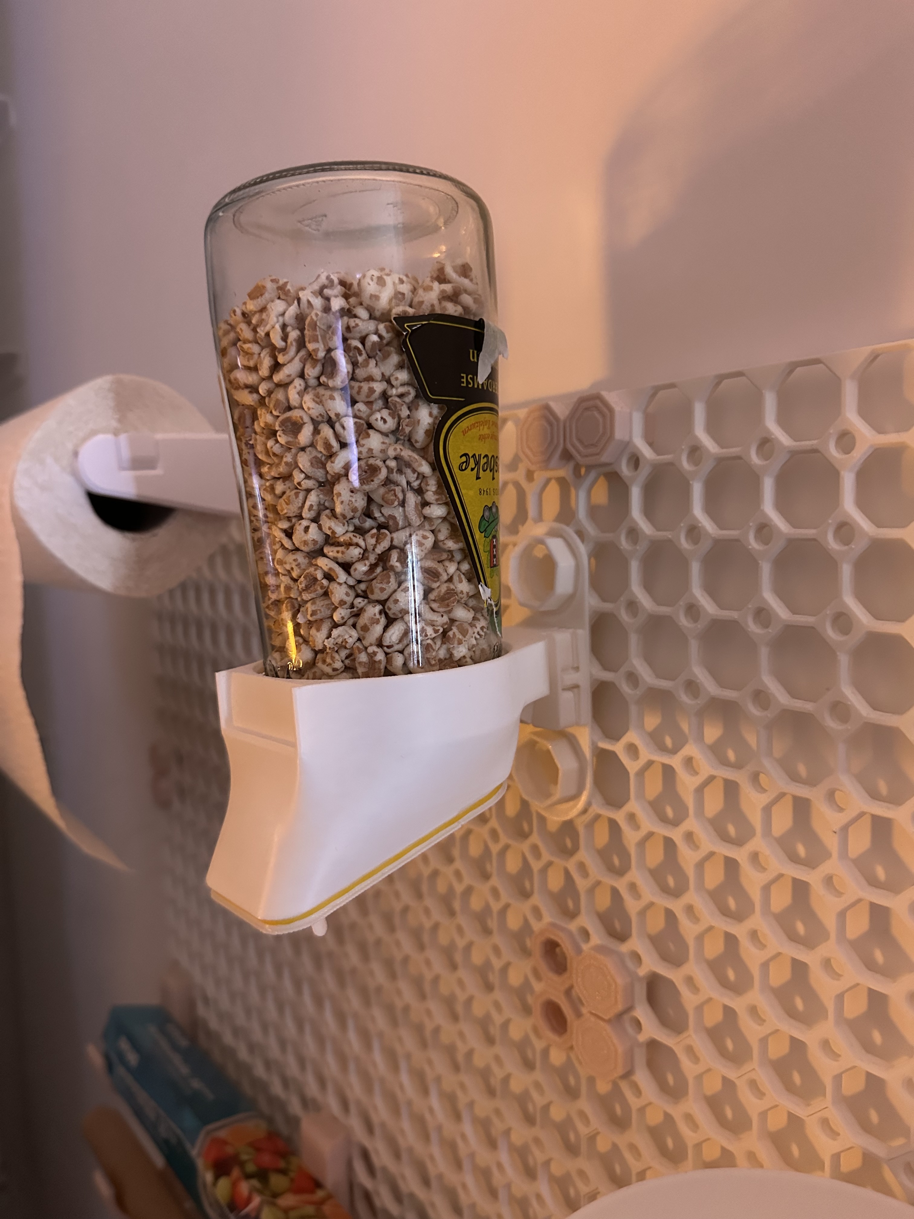 Miniatura 8 do modelo 3D Kitchen Dispenser V2 with Quicklock Mount!