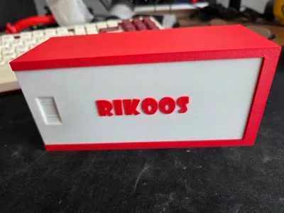 Simpele storage box with text