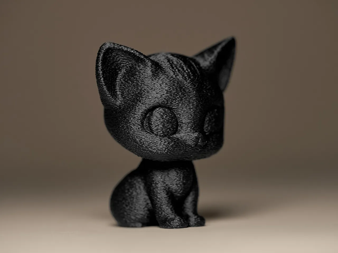 Kitten Figurine view 2