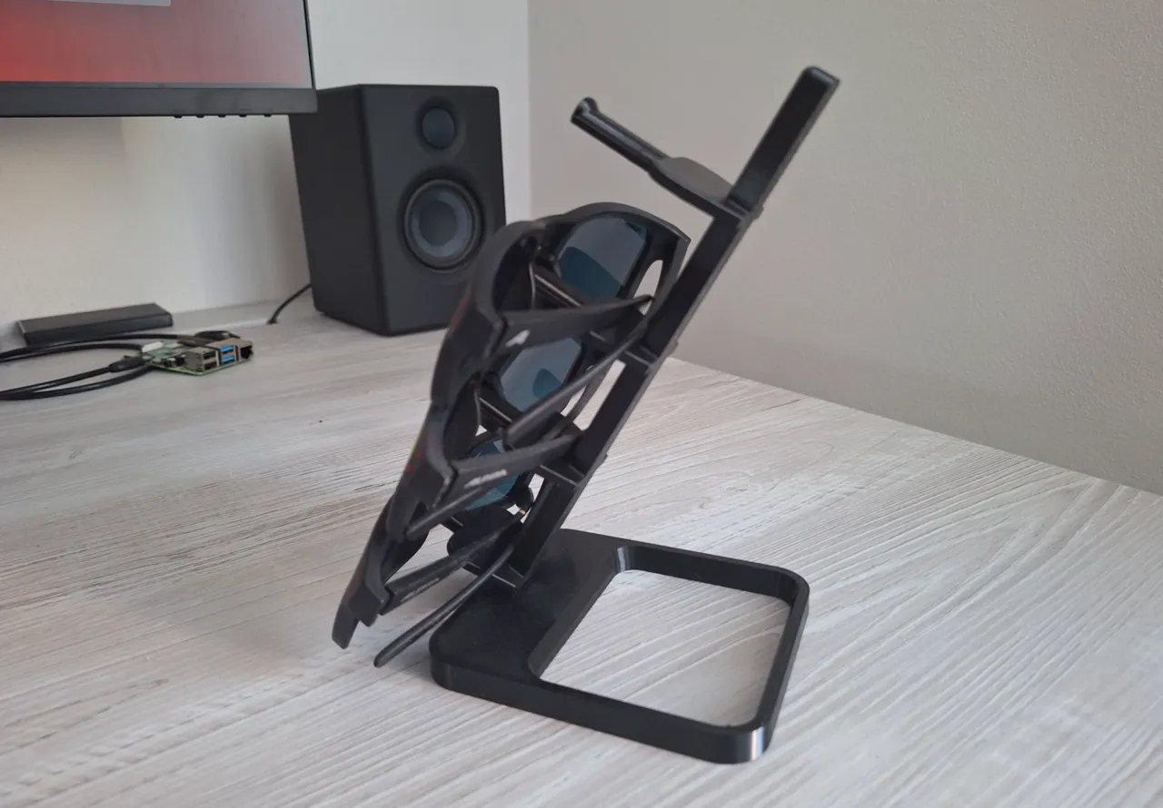 Glasses Holder view 2