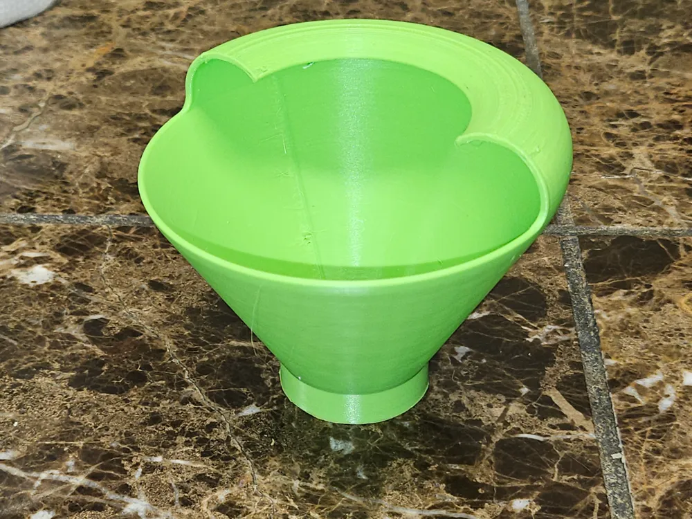 40 mm Funnel for large bottles with splash guard by Xerleh MakerWorld
