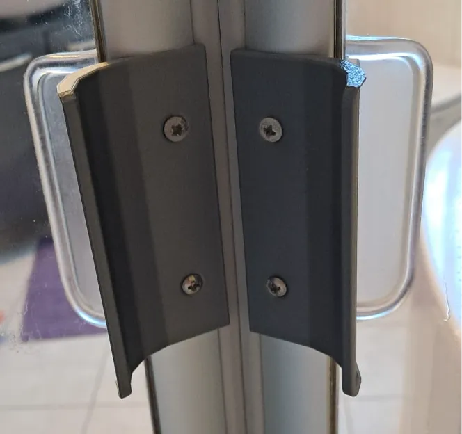 Poignée ergonomique douche sans cadre