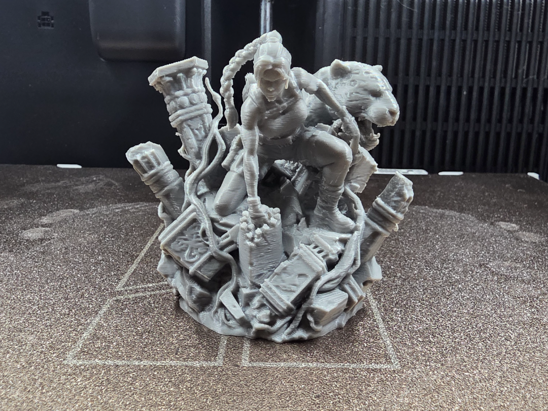 Lara Croft - Tomb Raider: Ruin Explorer
