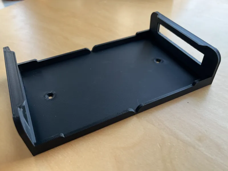 Netgear GS305P desk mount