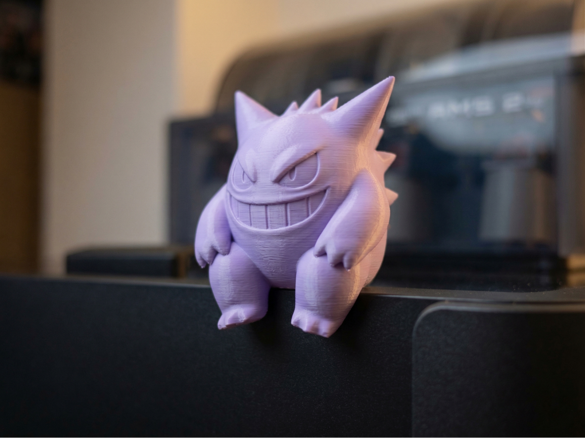 Miniatura 1 do modelo 3D Gengar Ledge Sitter