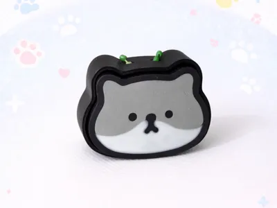 GreyWhite kitty Clicker