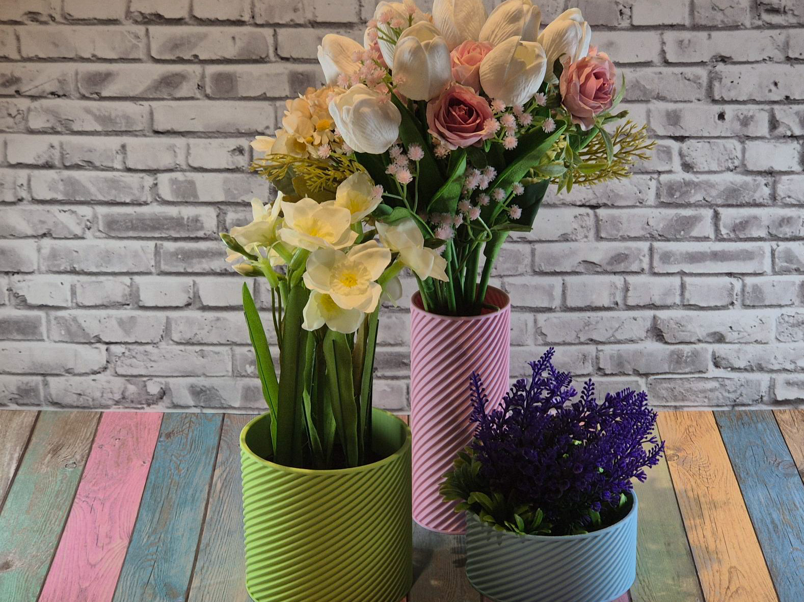 Modern Spiral Vase Set (3 Sizes)