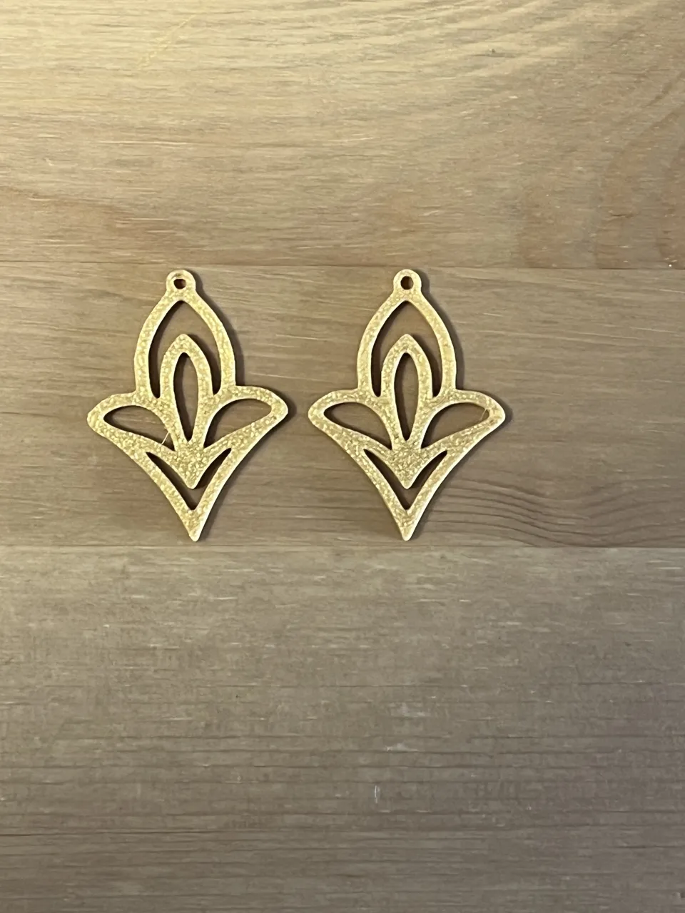 earrings view 2