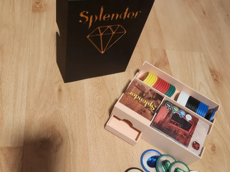Splendor Travel Box for Sleeved cards