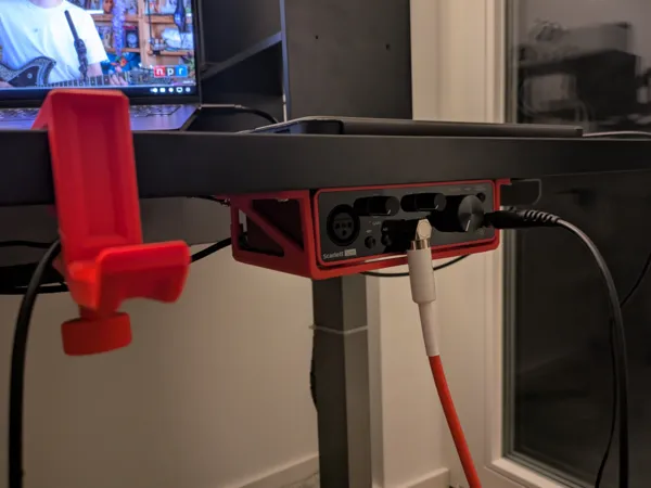 Support sous table pour Focusrite Scarlett Solo