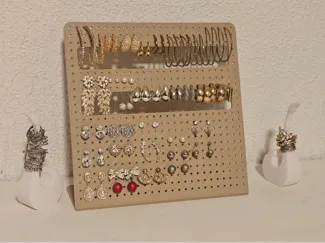 Jewelry holder