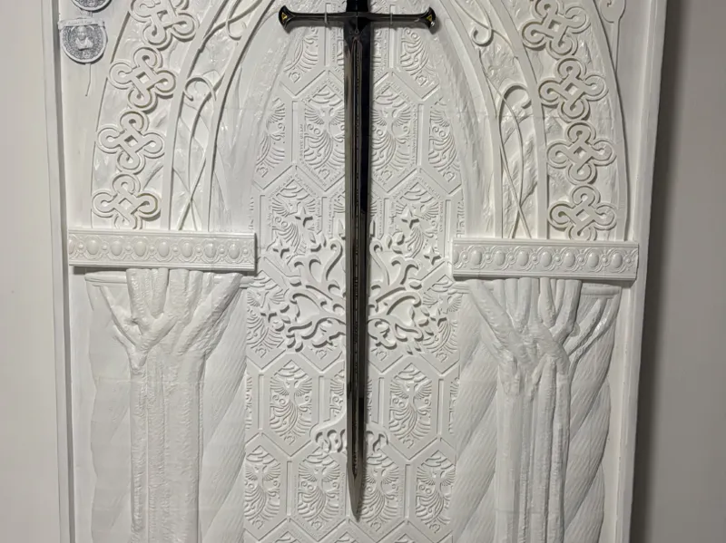 Wall Lord of the rings style