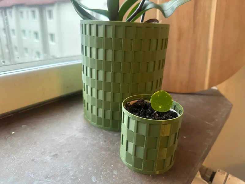 Weave inspired plant pots