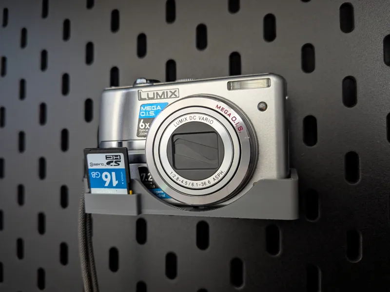 Lumix LZ7 shelf for Ikea Skadis 
