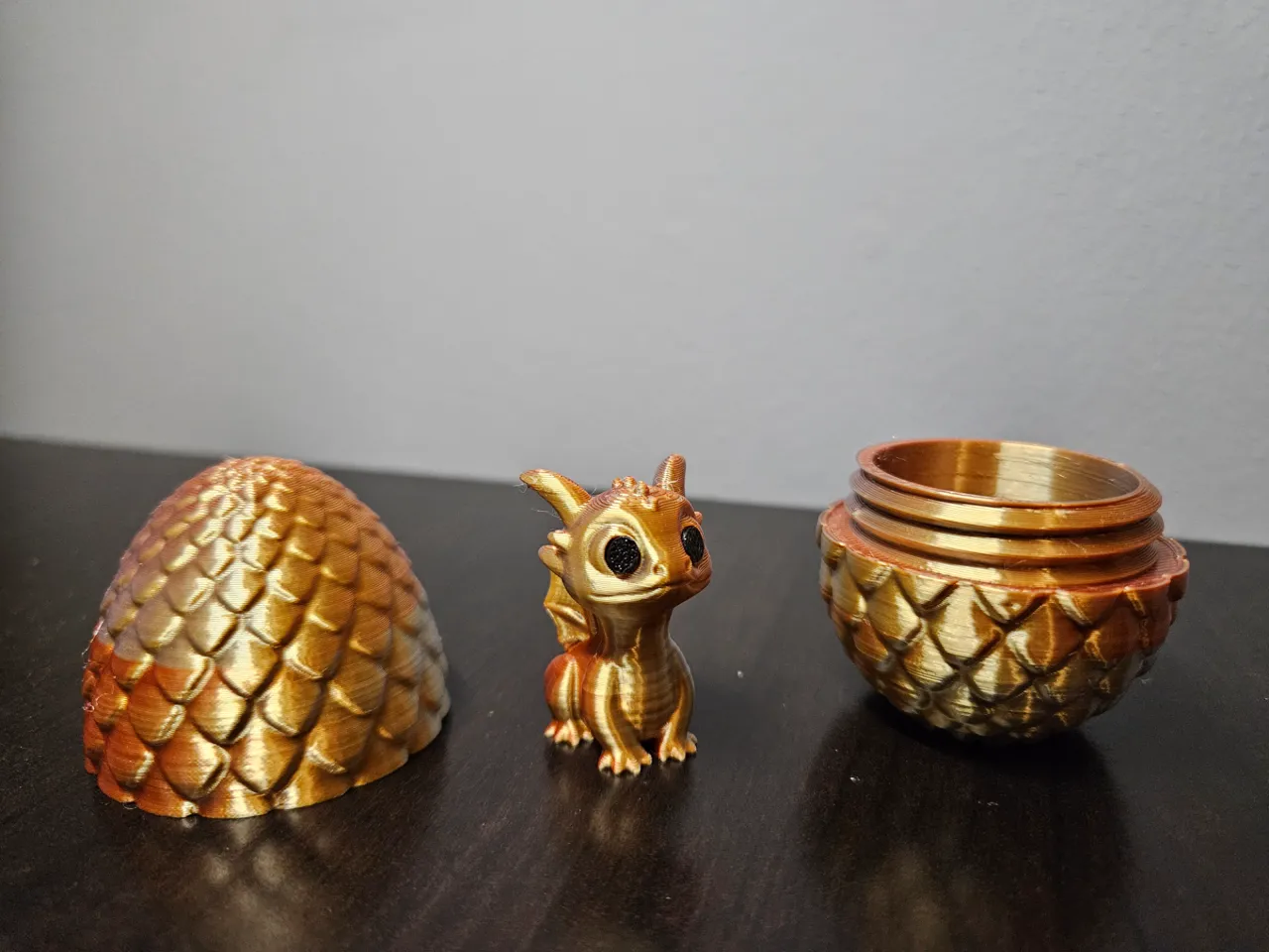 Dragon Egg with Baby Dragon view 2