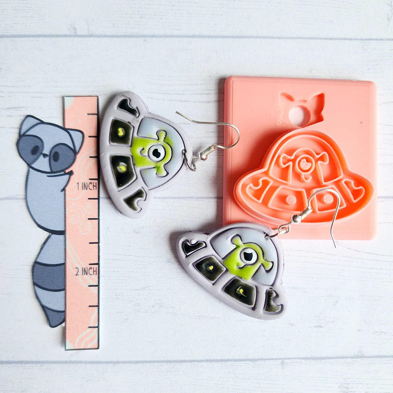 Alien in Spaceship/UFO Polymer Clay Earring Cutter view 4