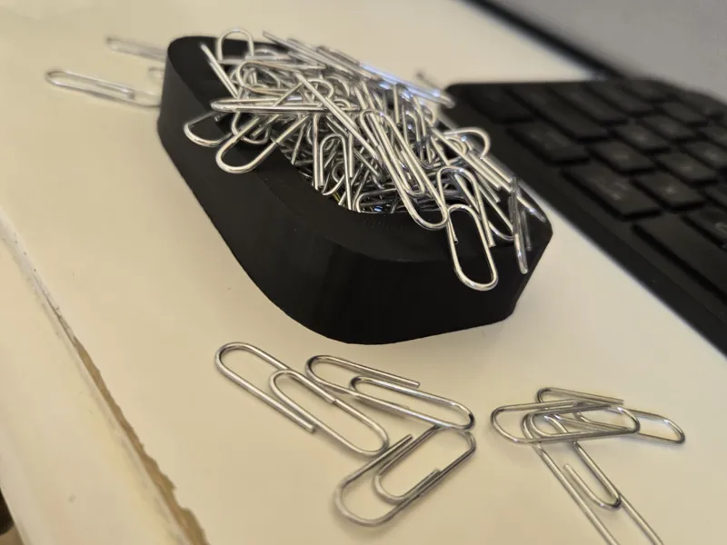 paper clip holder