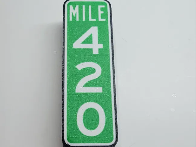 mile 420 light box