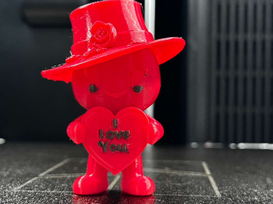 Herz Figur mit einer Rosen Hut i love you