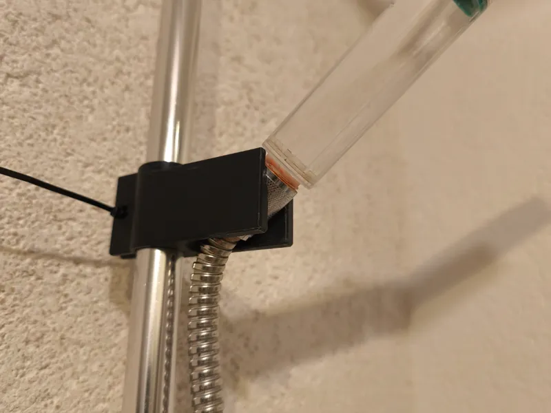 Shower head holder - problem solved