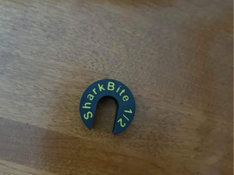 SharkBite Max extractor