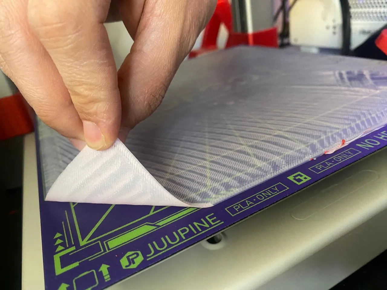 Perfectly clean bed for perfect prints! view 3
