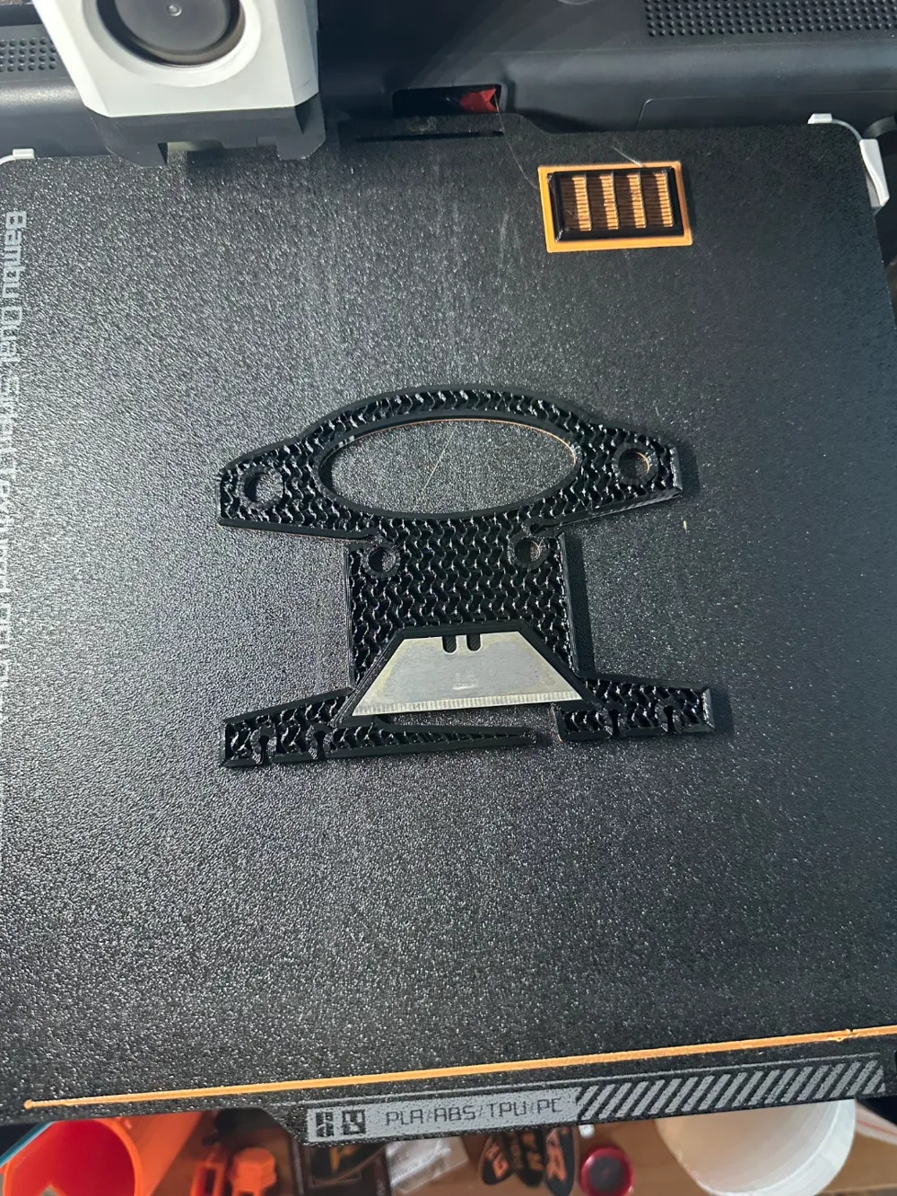 paracord spool roll holder with razor blade PETG by Yak Dudes ...